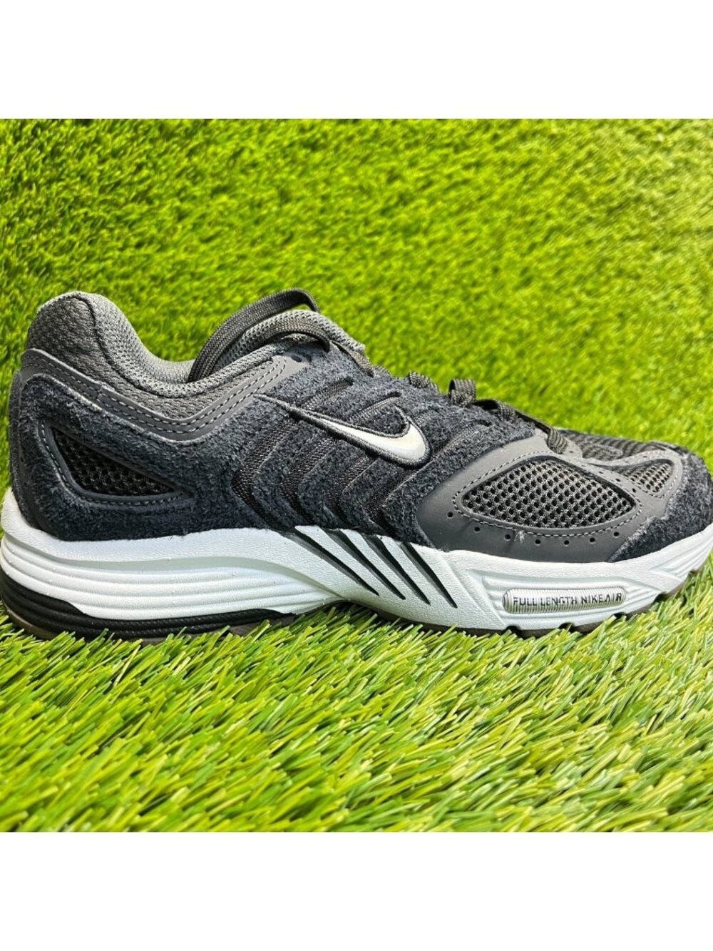 Nike Air Pegasus 2005 Womens Size 8 Black White Athletic Running Shoes Sneakers